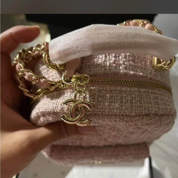 Chanel pink tweed mini backpack - Picture 3 of 4